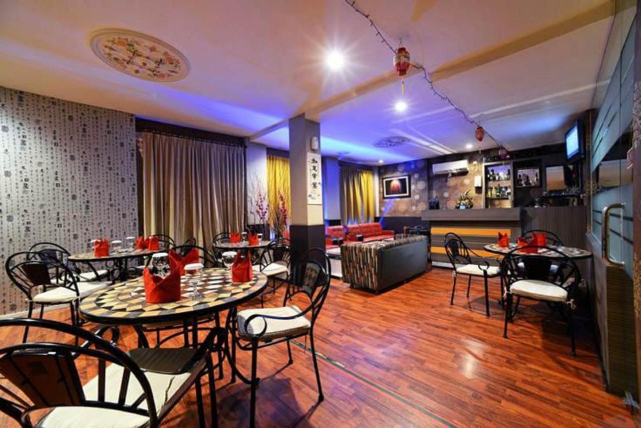 Majestiq Hotel Pku 2* Pekanbaru
